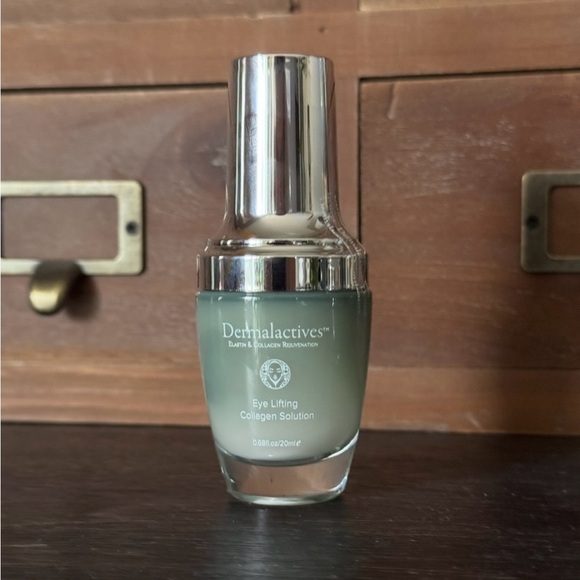 New DERMALACTIVES Eye Lifting Collagen Solution. Sealed